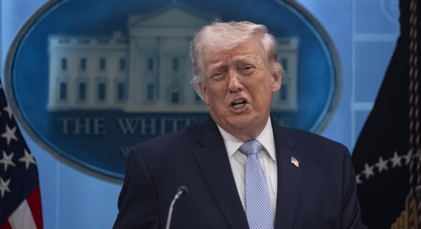 Újra átírná a világtérképet Donald Trump, ezúttal a Hormuzi-szorost nevezné el magáról