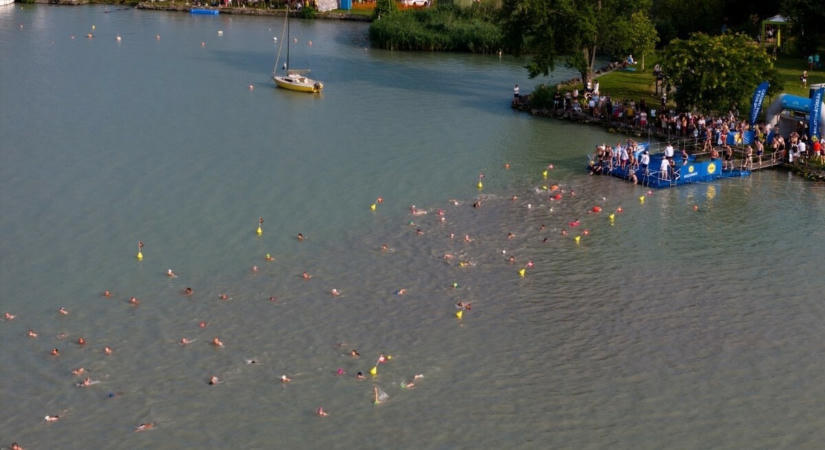 Balaton-átúszás - Nagy Nándor és Békési Eszter volt a leggyorsabb