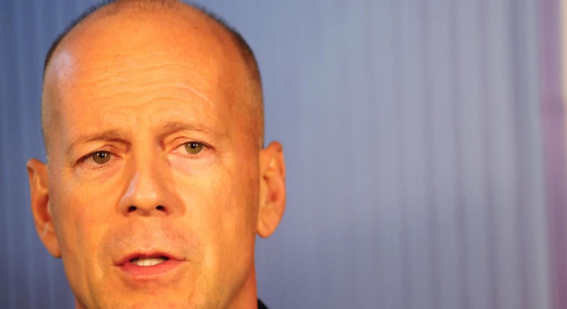 Megszakad a szív: Megindító friss fotón a súlyos beteg Bruce Willis