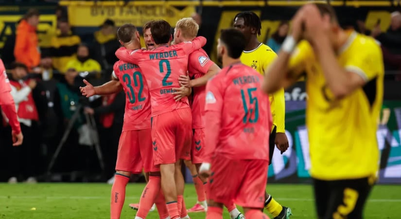 Négy gól a hajrában, már nem hibátlan a Dortmund a Bundesligában