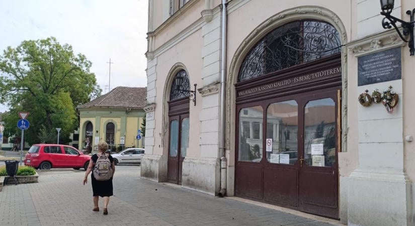 A városházán is aggódnak: mi lesz az új ifjúsági klubbal?