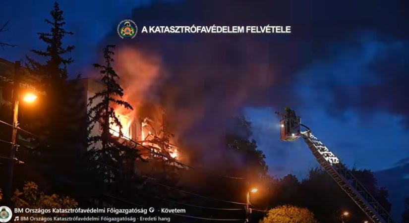 Robbanás, majd tűz egy budai társasházban