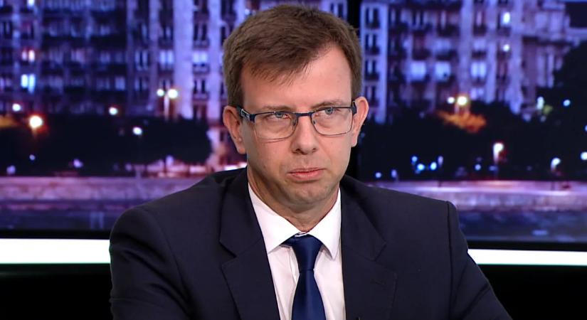 A Fidesz frakcióvezetője szerint az Alaptörvény 17. módosítása egy illegitim helyzetet eredményezett