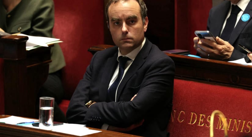 Rekordszintre nőhet a francia államadósság az elnökválasztás évére
