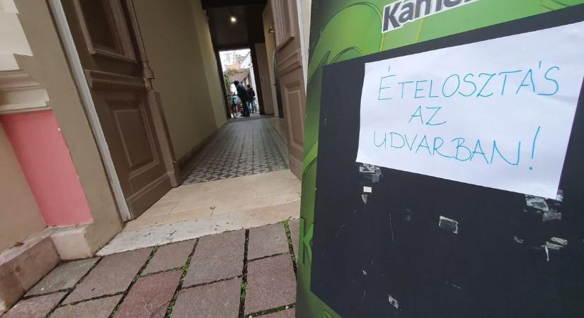 Januárban és februárban is osztanak Esztergomban melegételt a baptisták