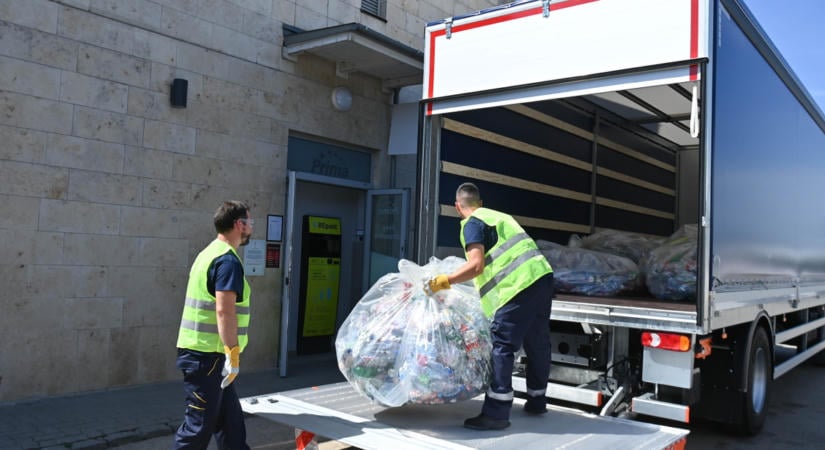 Itt a főváros ötlete a súlyos palackvisszaváltási helyzet enyhítésére