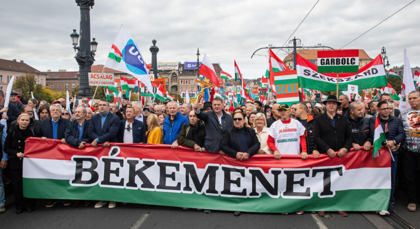 Zavar a menetelők között: a CÖF idő előttinek tartja az október 23-ai Békemenetet