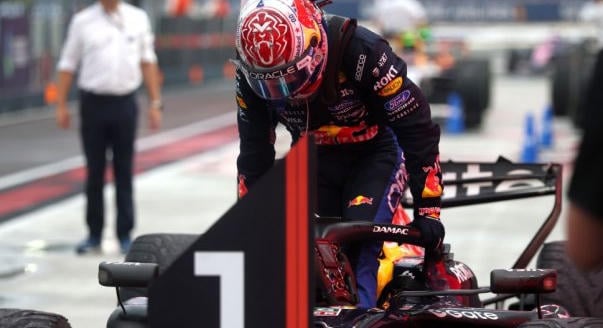 ÉLŐ: Az F1-es Szingapúri Nagydíj időmérője