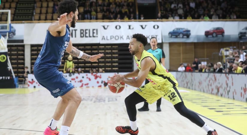 Elgázolta ellenfelét a Falco - közte 31 pont! - galéria, videó