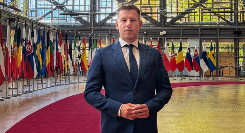 Magyar Brüsszelbe utazott, Karácsony nagy terveket sző, a KDNP fogolykiváltó imát tart - Newscast