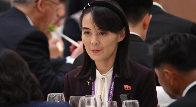 Kim Dzsongun húga bejelentette, tüzelőállásba vezényelték katonáikat a dél-koreai határon