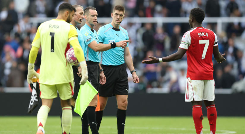 Kísért(het) a múlt a rangadón: kiakadtak az Arsenal-szurkolók a bíróküldés miatt