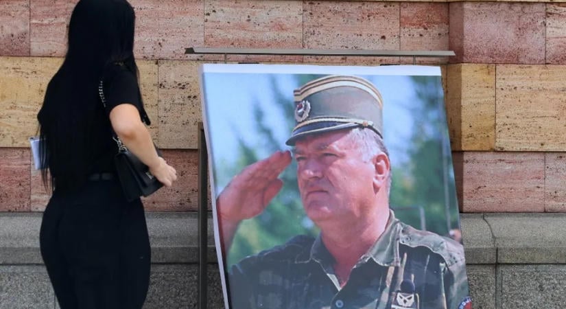 Átvették Hágában Ratko Mladic holttestét