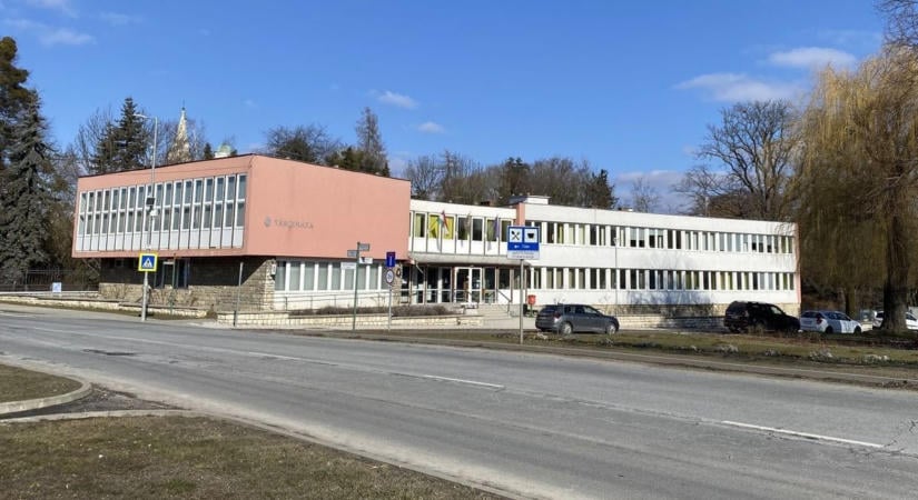 Miről dönthet még a Veszprém megyei város testülete, amelyik már feloszlatta magát?