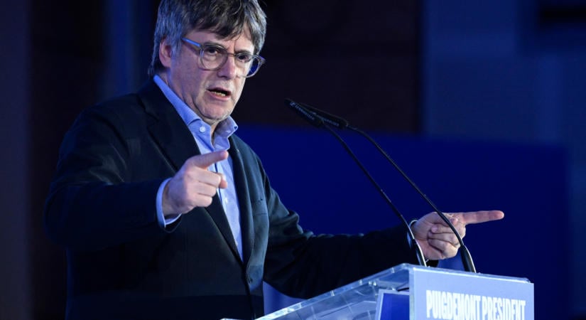 A spanyol legfelsőbb bíróság visszavonta a Carles Puigdemont volt katalán elnök elleni elfogatóparancsot