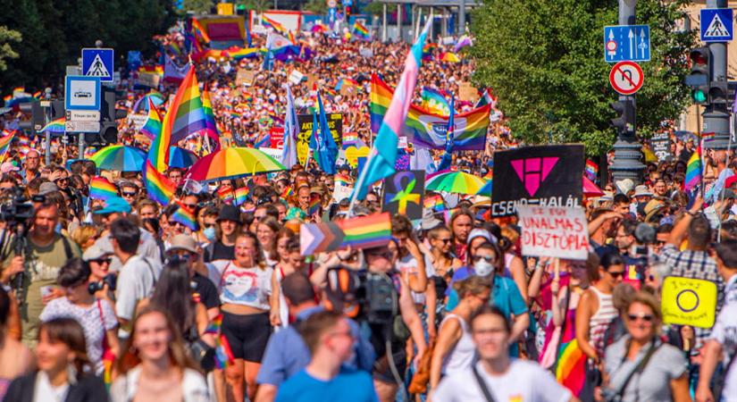 Minden a szombati Budapest Pride-ról: Menetrend, útlezárások, de mit is jelent pontosan az LMBTQ rövidítés?