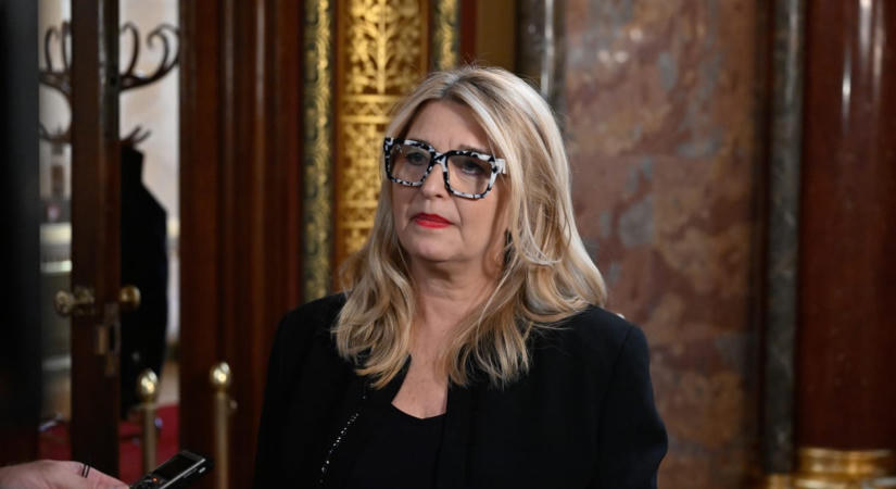 Rendkívüli ülést tartott a házbizottság a Fidesz és KDNP kivonulása után