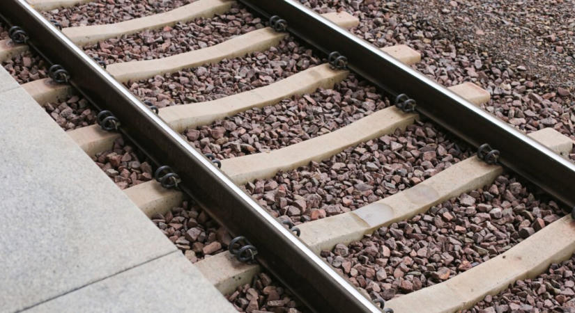 Vonatbaleset történt Dunakeszin – közleményt adott ki a MÁV és a Katasztrófavédelem