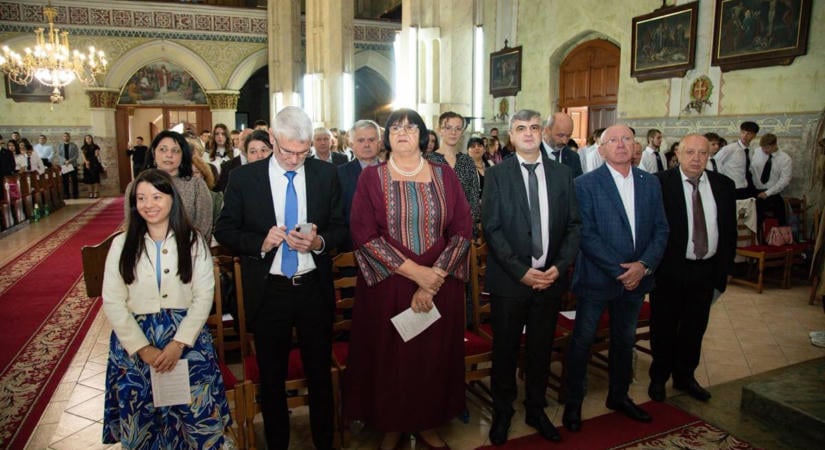Tanévnyitó a Kárpátaljai Magyar Líceumban - Kiállás a magyar jövő mellett