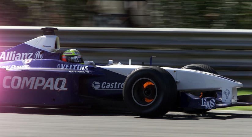 Szőrén-szálán eltűnt egy F1-es autó, már a bíróságon az ügy