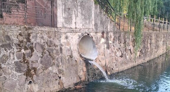 Vízszennyezés aszályban: megbírságolták a vízműveket