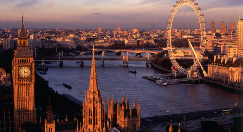Oroszország félkatonai akciókkal fenyegeti Nagy-Britanniát
