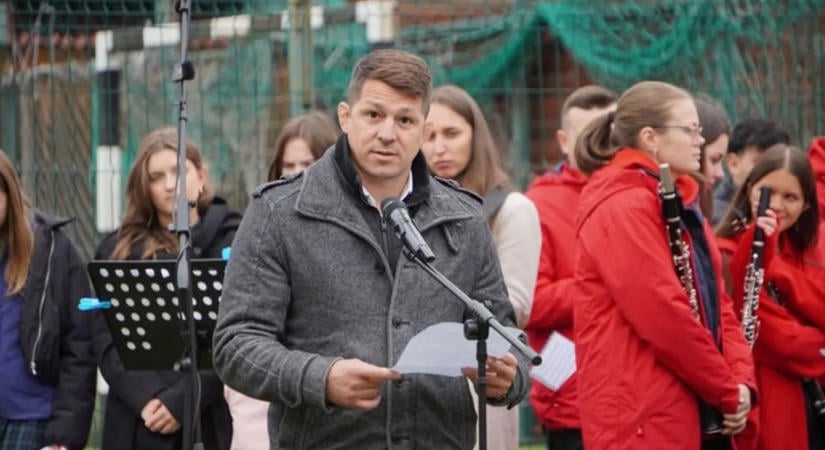 Korondra került a berlini olimpiai bajnok birkózó tölgyfájának „leszármazottja”
