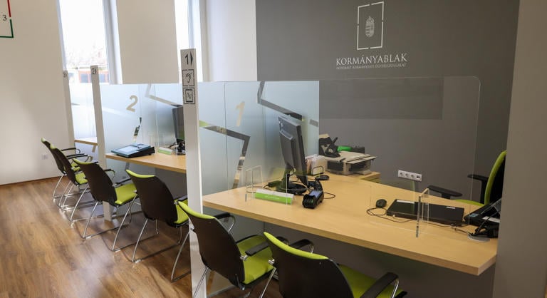 Fontos változás a kormányablakoknál: új tárcához kerül a lakossági ügyintézés