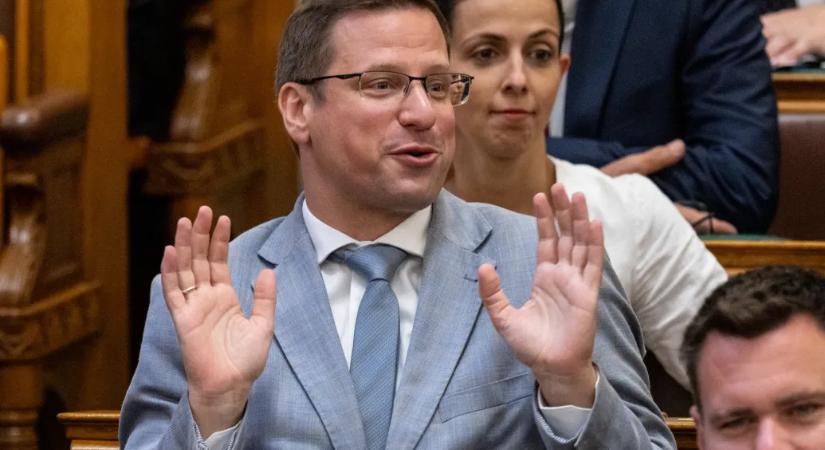 Gulyás Gergely nem megy el Tusványosra, elmarad a Kelemen Hunorral tervezett beszélgetése