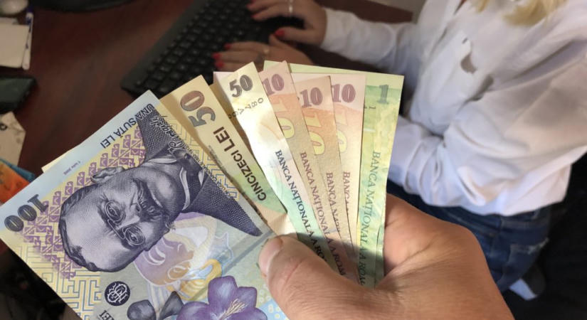 Bukhat az új közalkalmazotti bértörvény