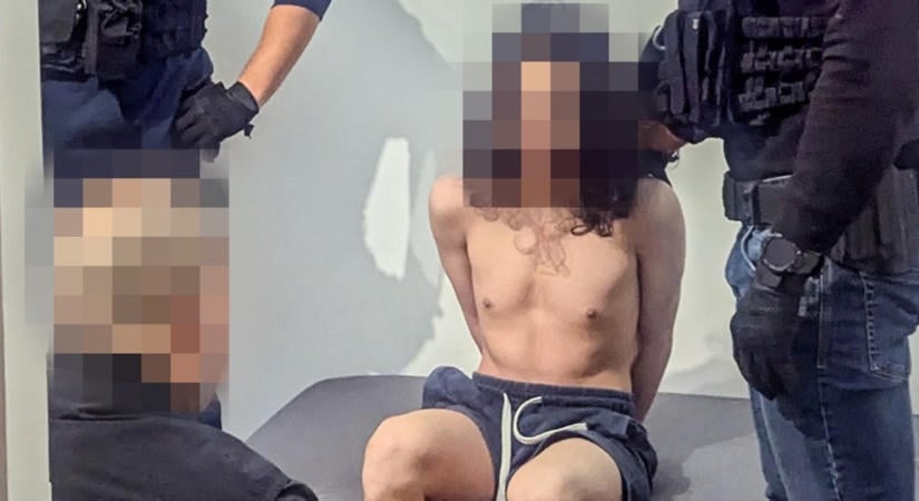 Csevegőrobottal tervezett vérfürdőt egy 16 éves győri fiú, az FBI azonban közbeszólt – videó