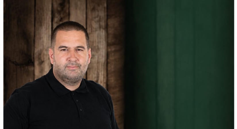 Írországi sikerek után Egerben hódít az elismert kávémester – így lett a mérnökből díjnyertes főpörkölő