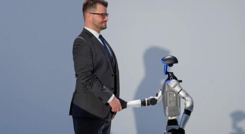 „Hazavinni? Szívesen. A gyerekre vigyázni? Inkább nem" – szakértők a humanoid robotok képességeiről és veszélyeiről
