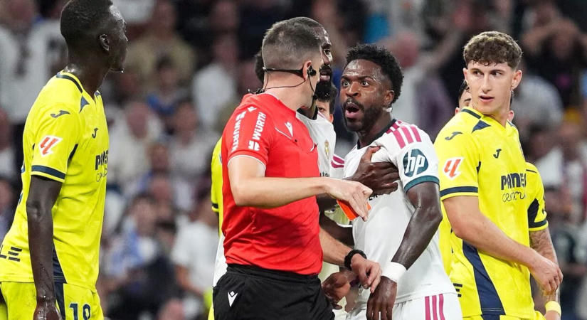 A lehető legrosszabb hírt kapta Mourinho: kiderült, hogy Vinícius Júniort hány meccsre tiltották el a hajhúzós piros lap miatt