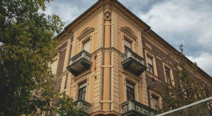Durva a helyzet a hajdú-bihari ingatlanpiacon: rengeteg az eladó lakás, csak vevő nincs rájuk – itt vannak az árak!