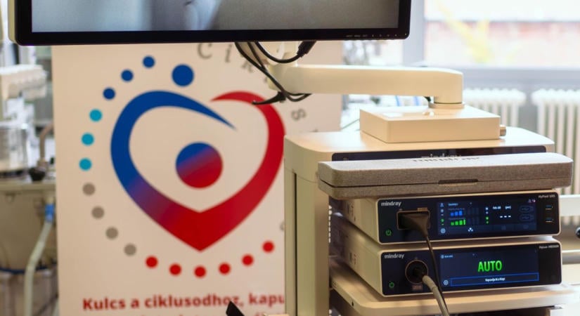 Ultrahangkészülékkel és laparoszkópokkal gazdagodott a makói és vásárhelyi kórház