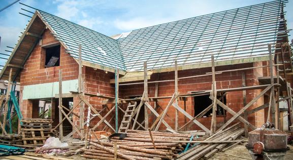 Ezt nem fogja óriásplakáton hirdetni a kormány: óriásit zuhant a lakásépítési kedv