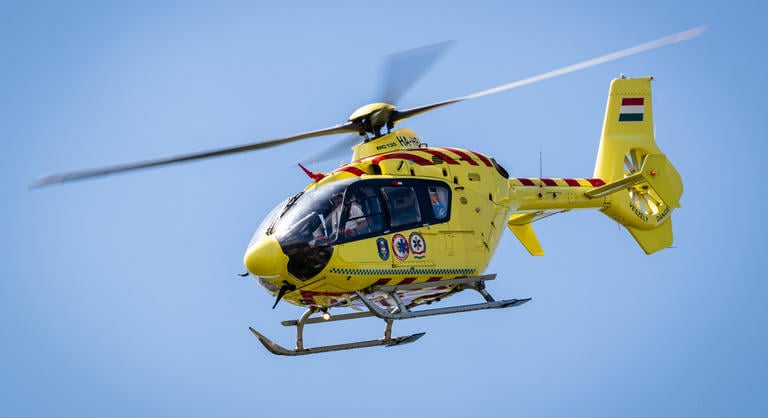 Gázrobbanás volt egy vajtai házban, a helyszínre mentőhelikopter is érkezett