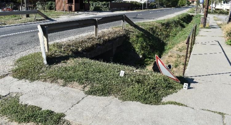 Az árokba dobta a stoptáblát egy szuhogyi