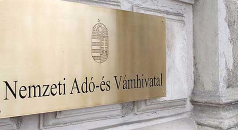 Kármán András nem csak a NAV elnökhelyettesét váltotta le