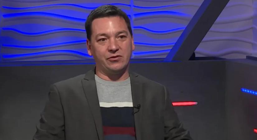 Az MTVA egyik meg nem erősített vezetője bocsánatot kér Pikó Andrástól, amiért 13 évvel ezelőtt bajnaizta a 17 éves lányát
