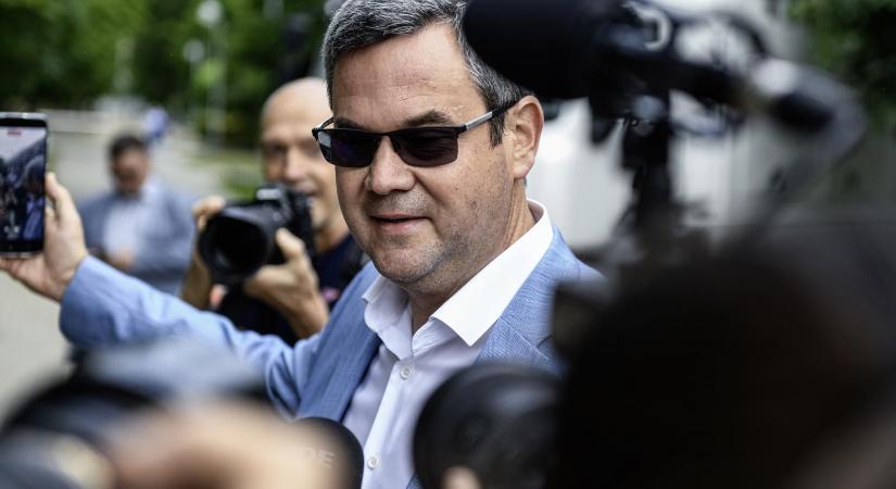Takács Péter: Szerinted nem tudatosan küldtem el az anyjába a kis drogos provokátort?