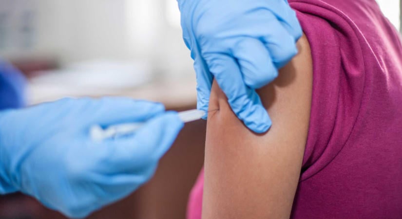 Kiosztják a második adag influenza elleni védőoltást