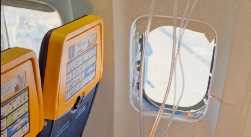 Betört az ablak egy Ryanair-gépen, egy 61 éves utas beszorult az ablaknyílásba
