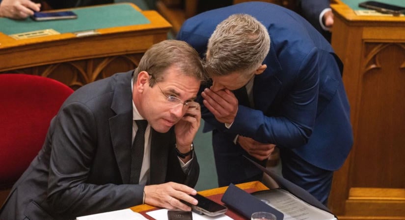 Ez kínos, kiborult Ruff Bálint embere: kiszivárgott a belsős levele, így dolgoznak valójában a Tisza-kormány csúcsminisztériumában – siralmas a munkamorál Magyar Péter székhelyén