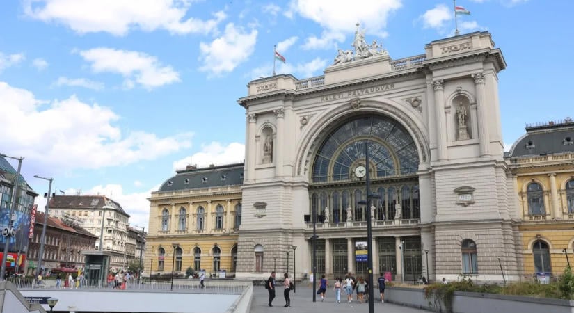 Káosz a Keleti pályaudvarnál, több vonat nem közlekedik – mutatjuk a változásokat