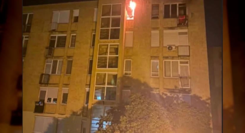 Életük kockáztatásával mentettek ki egy férfit a kigyulladt kazincbarcikai lakásból a rendőrök