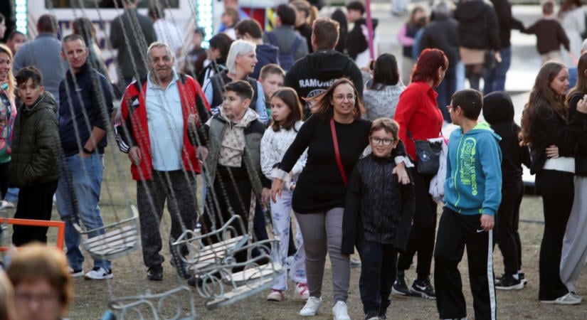 Megkímélte a folyékony kenyér szerelmeseit az időjárás, mutatjuk a pécsi sörfesztivál legjobb pillanatait