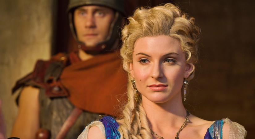Így néz ki napjainkban a dögös színésznő, akinek sok pikáns jelenetet köszönhetünk a Spartacus sorozatból
