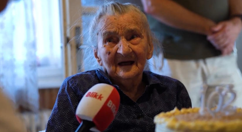 Kiszállt az autón felejtett tárcájáért, elgázolta egy másik kocsi – 100 éves koráig ápolta a lányát Terike
